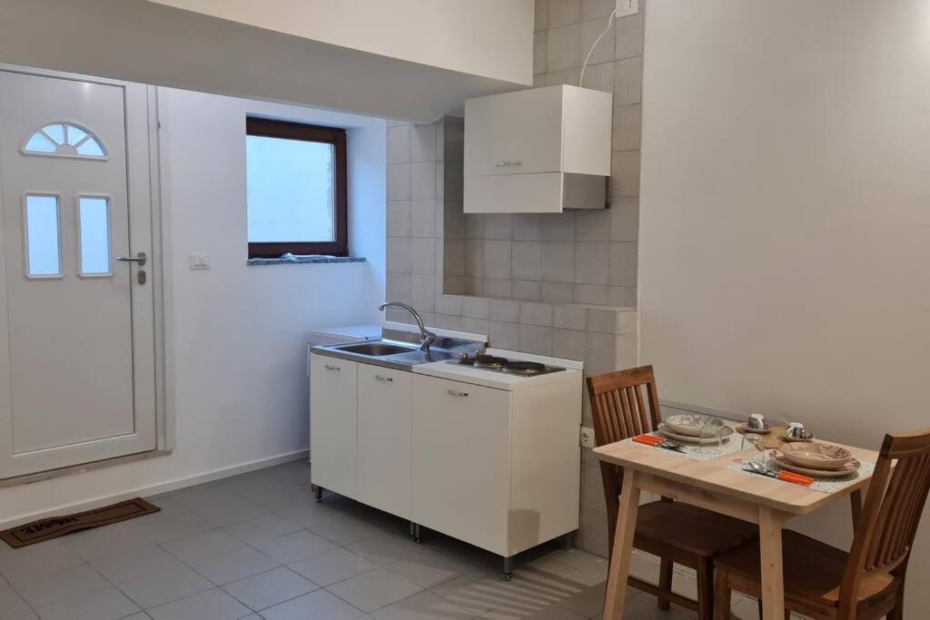 Studioflat Giusandro Apartment *